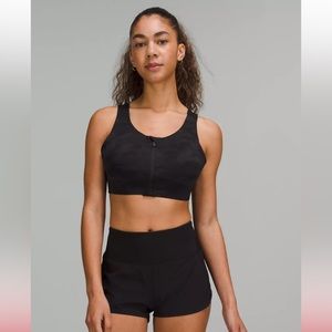 Lulu Lemon Enlite Front Zip Bra. Size 36D.